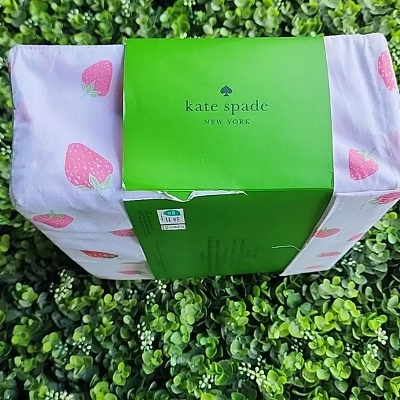 Kate Spade Green Strawberry Queen Sheet Set 100% Cotton Percale New - Picture 10 of 10